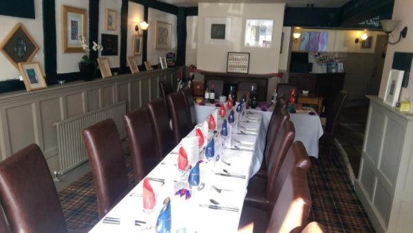Bugle Hotel Titchfield Exterior photo